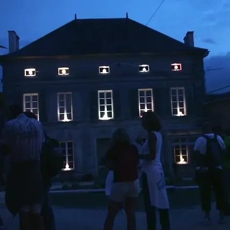 Couette-café Le Dojo Du Plessis 3*