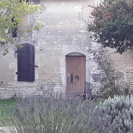 Bed & Breakfast Le Dojo Du Plessis 3*